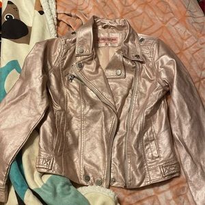 Faux leather jacket in pink shimmer (Sz. 16)